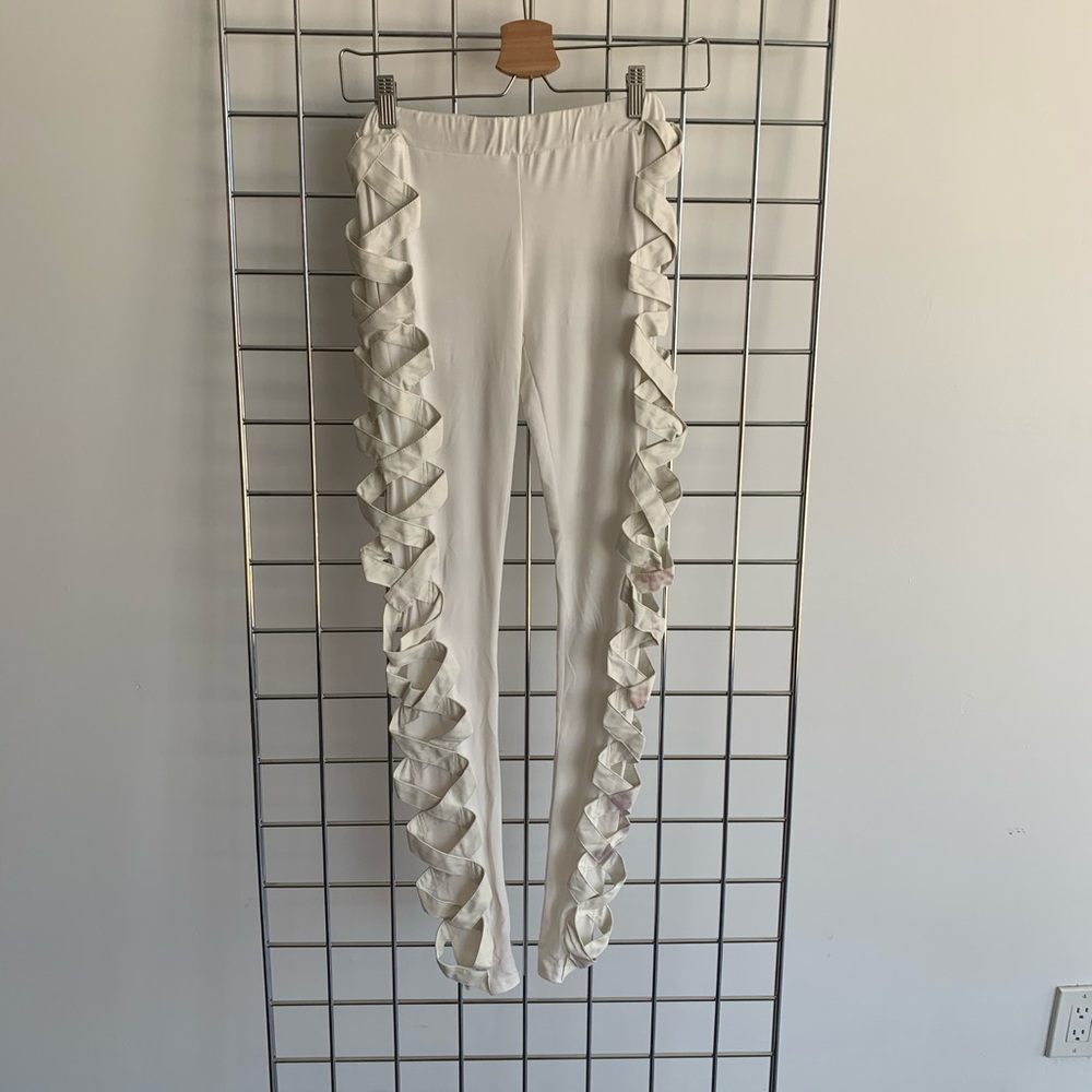 Criss cross leggings